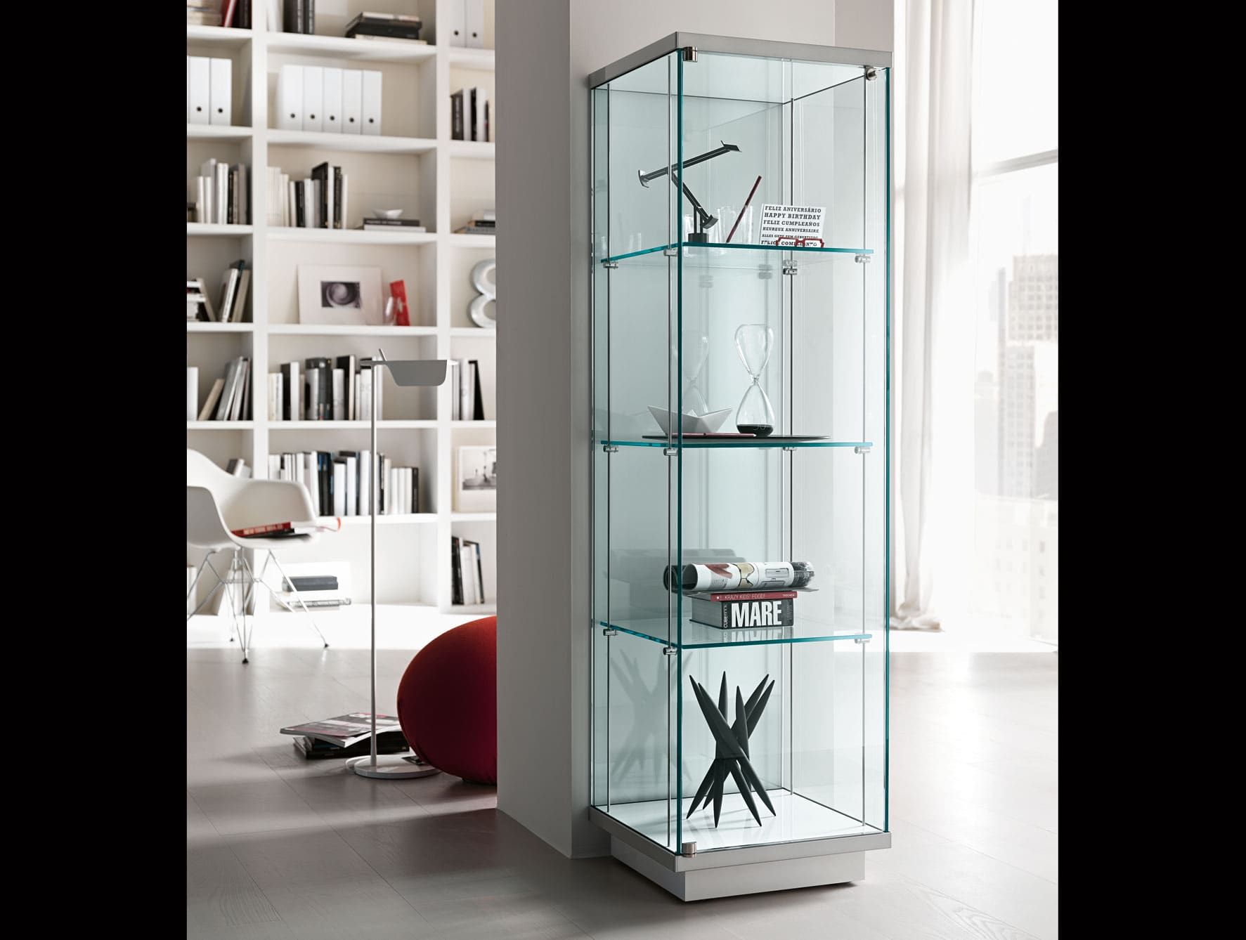 Broadway Vetrina Small contemporary Italian bookcase with clear glass