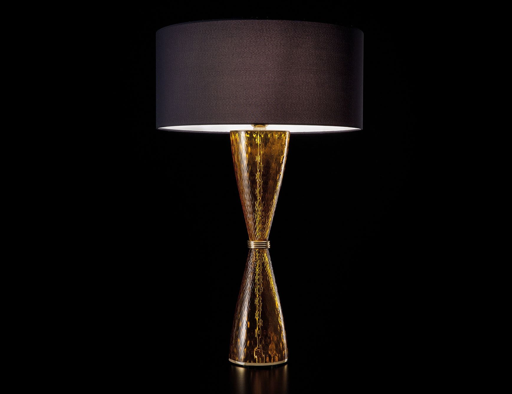 Cheers modern Italian table lamp with gold metal