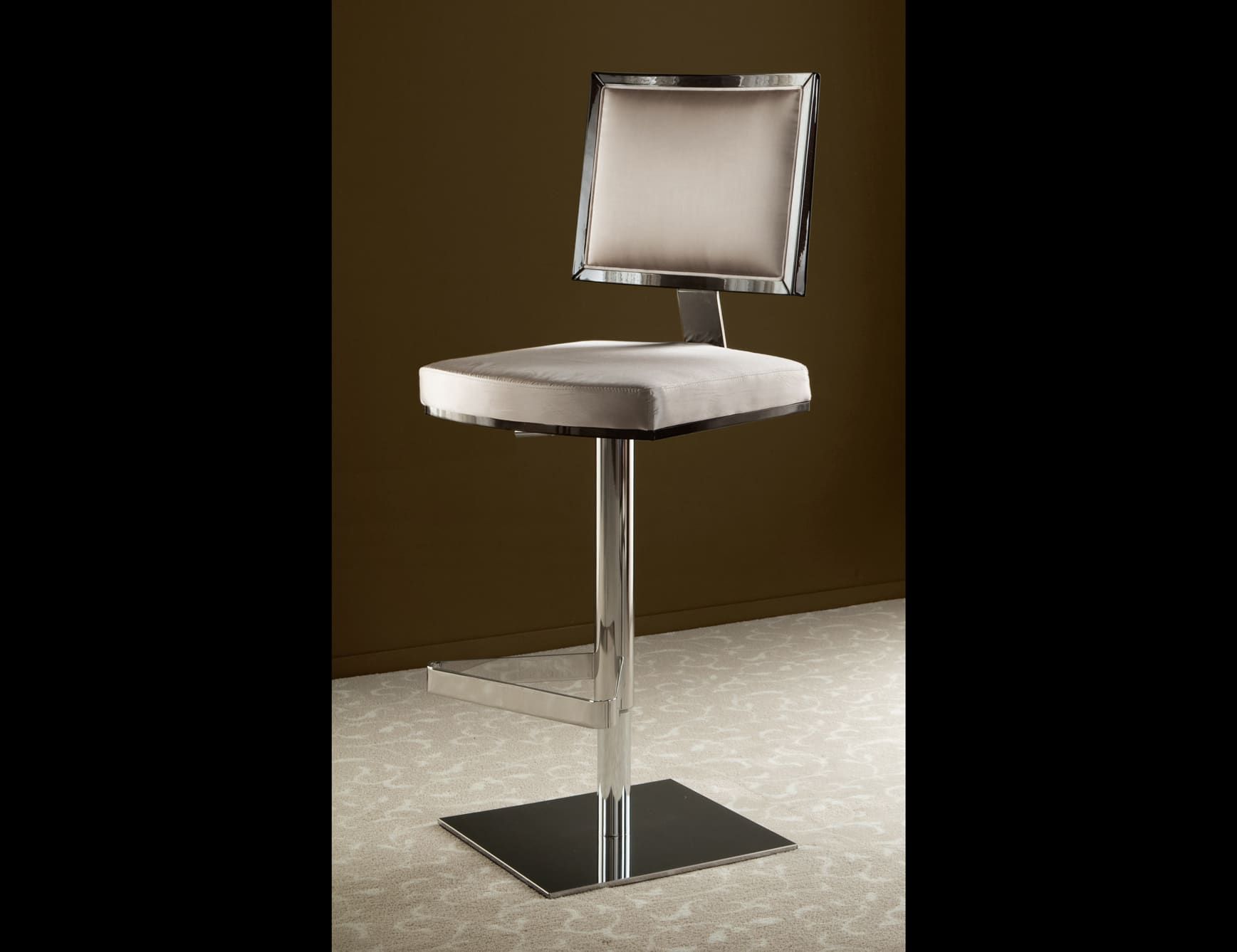 Resort modern Italian stool with grey leather