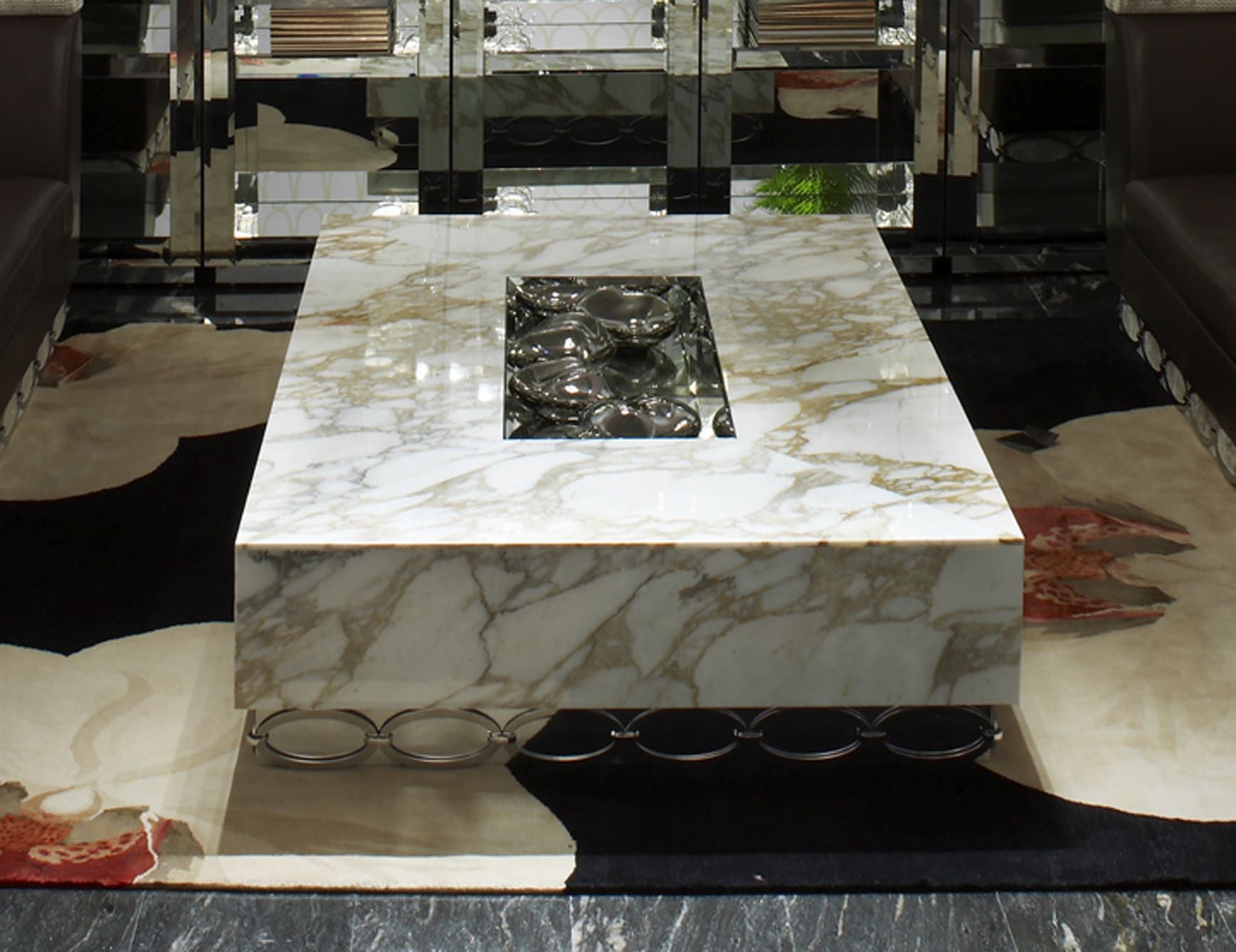 Ruis modern luxury coffee table with white Carrara vagli marble